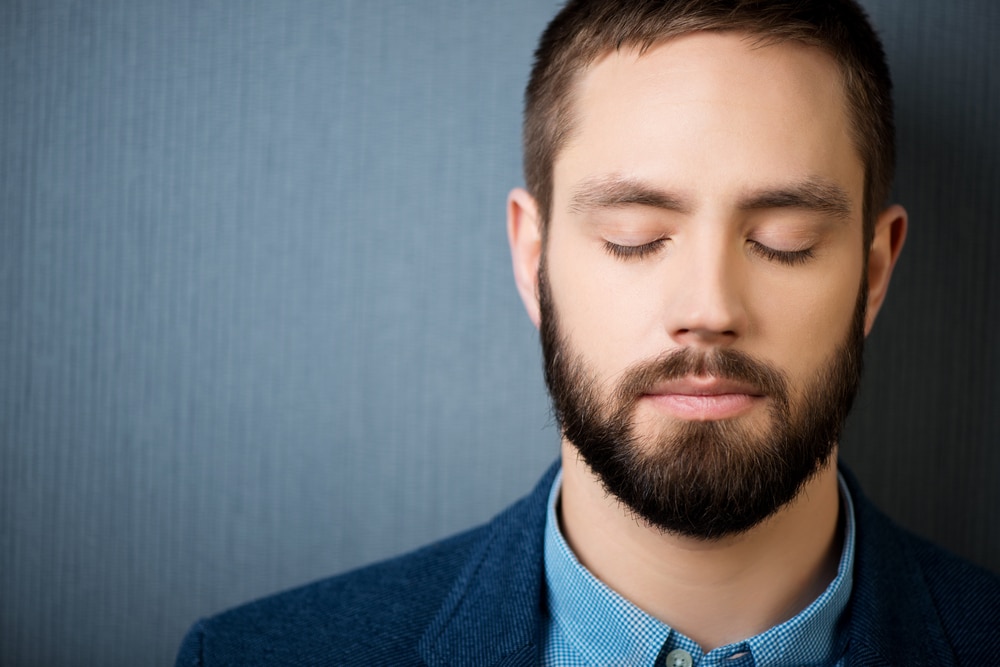 hypnosis test man under hypnosi