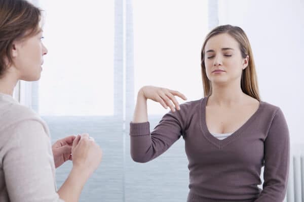 hypnotherapy vs stage hypnosis suggestibility testing hypnotherapy therapist hand levitation
